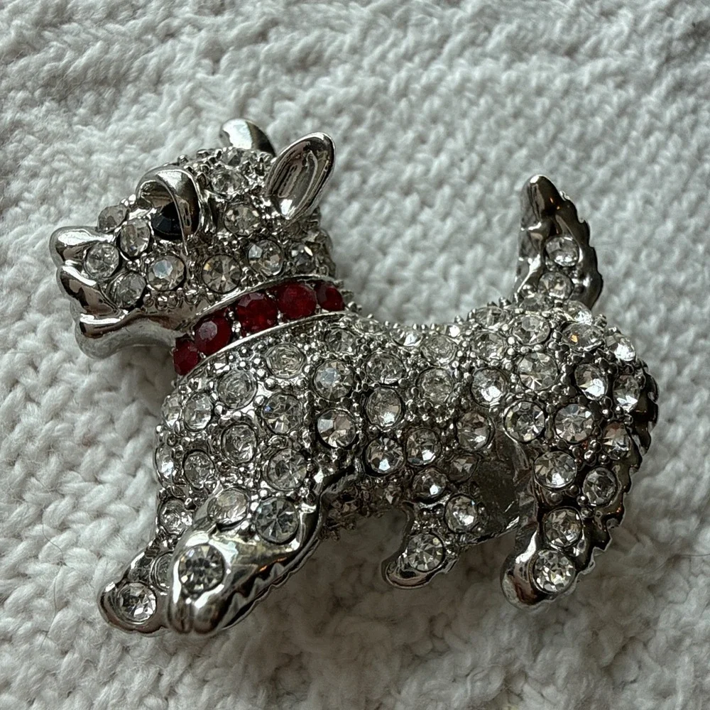 Vintage Scottish Terrier Silver Tone Brooch  Red Collar Rhinestone Pin‎